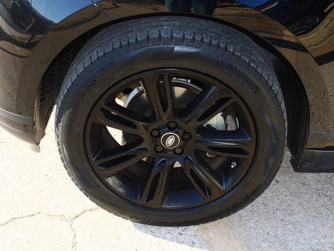 Used 2020 Land Rover Range Rover Velar S image 5