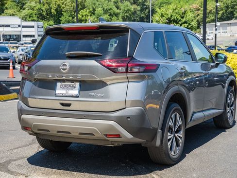 Used 2023 Nissan Rogue SV AWD/4WD image 4