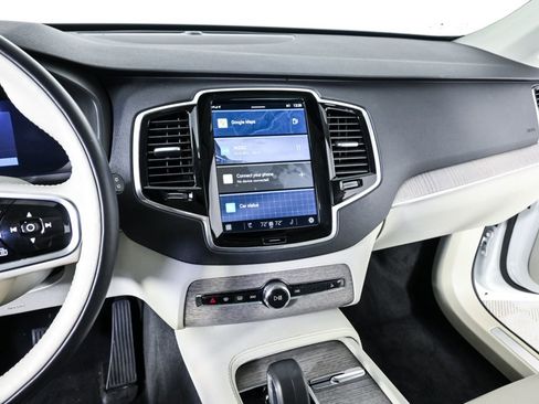 Certified 2023 Volvo XC90 B5 Plus image 14