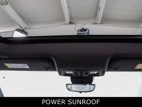 Used 2023 GMC Sierra 1500 AT4 w/ Technology Package image 21