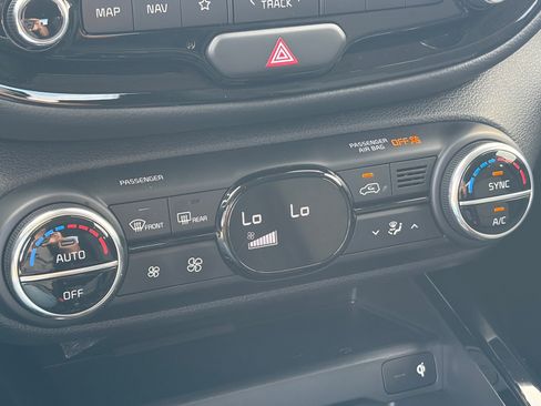 Certified 2025 Kia Soul EX FWD image 26