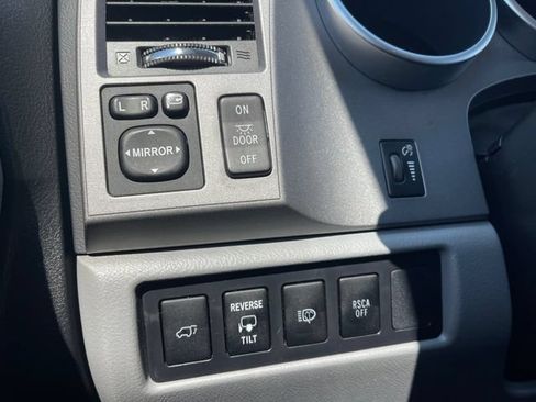 Used 2011 Toyota Sequoia Platinum AWD/4WD image 25