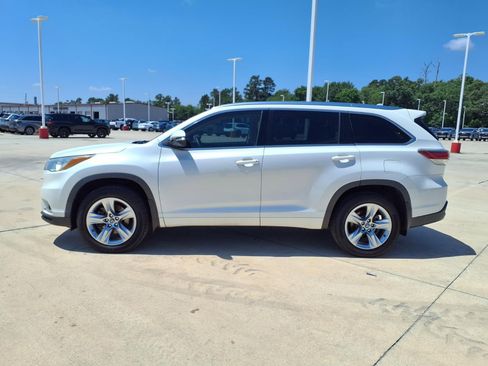 Used 2016 Toyota Highlander Limited FWD image 9