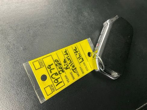 Used 2020 Kia Telluride S w/ S 8 Passenger Seating Package image 29