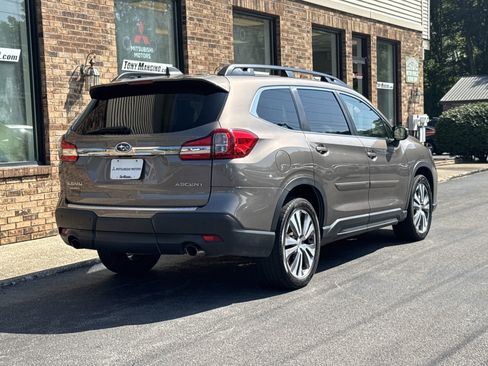 Used 2021 Subaru Ascent Premium image 5