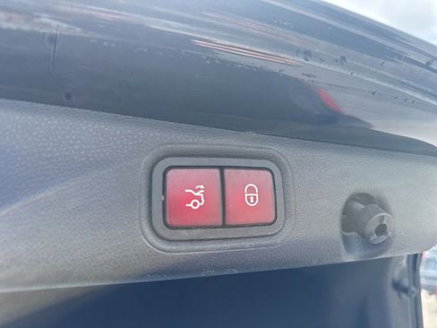 Used 2017 Mercedes-Benz E 300 w/ Premium 1 Package image 21