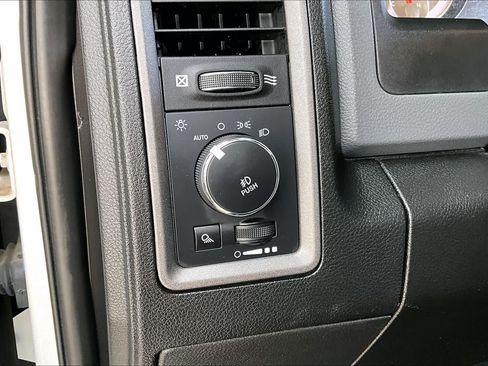 Used 2019 RAM 1500 Express w/ Express Value Package RWD image 32