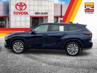Certified 2026 Toyota Highlander Platinum AWD/4WD video 2