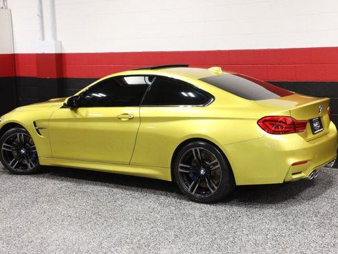 Used 2019 BMW M4 Coupe w/ Executive Package RWD image 25