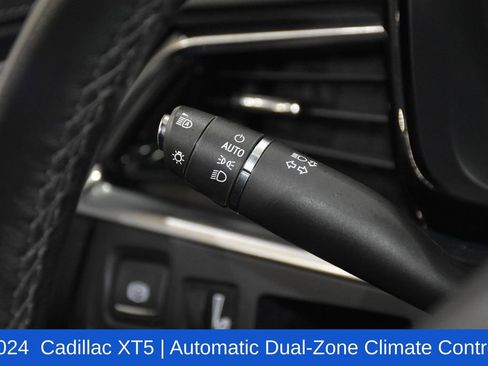 Used 2024 Cadillac XT5 Premium Luxury image 10