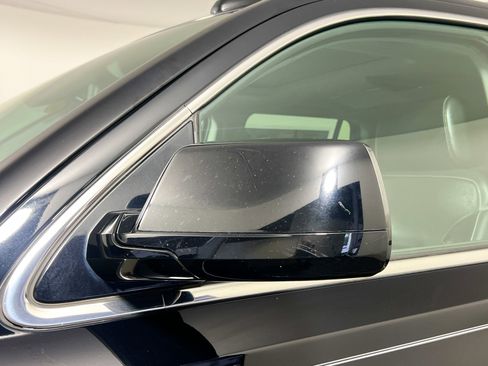 Used 2020 GMC Yukon SLT w/ Open Road Package image 12