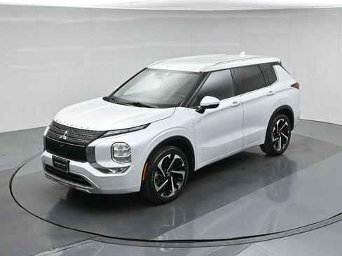 Used 2024 Mitsubishi Outlander SEL FWD image 34