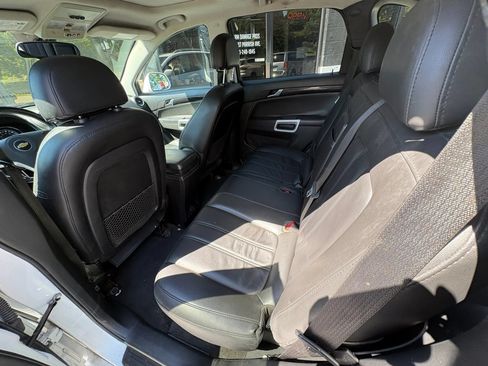 Used 2014 Chevrolet Captiva Sport LT w/ Convenience Package FWD image 13