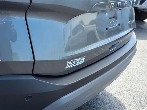 Used 2023 Nissan Rogue SV w/ SV Premium B Package image 23