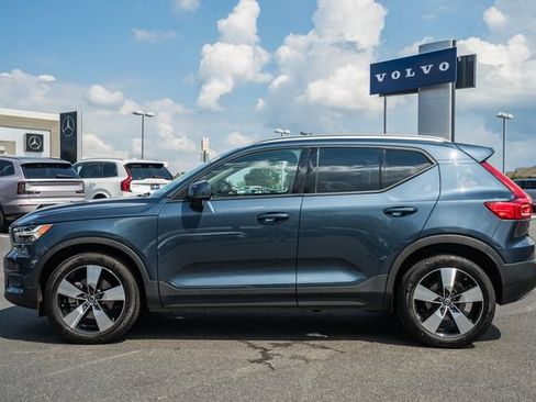 Used 2022 Volvo XC40 T5 Momentum AWD/4WD image 4