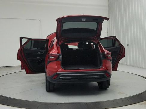 Used 2026 Chevrolet Trax RS FWD image 15