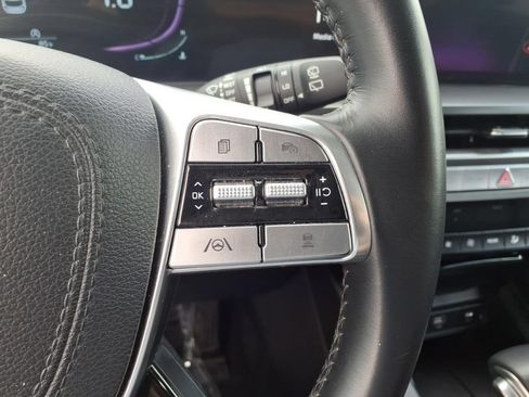 Used 2025 Kia Telluride S AWD/4WD image 9