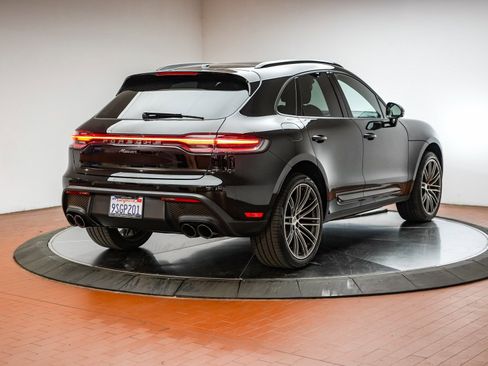 Used 2025 Porsche Macan image 6