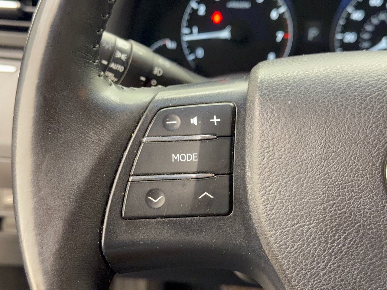 Used 2011 Lexus RX 350 2WD w/ Premium Pkg image 18