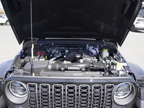 New 2026 Jeep Gladiator Sport AWD/4WD image 29
