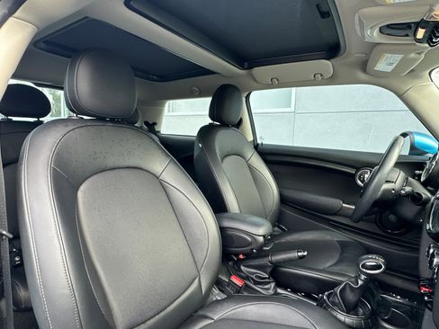 Used 2015 MINI Cooper 2-Door Hardtop image 28