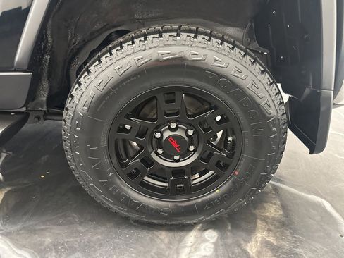 Used 2011 Toyota FJ Cruiser 4WD image 29