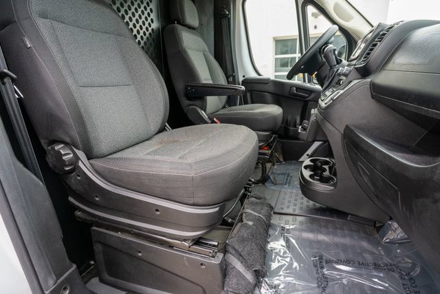 Used 2025 RAM ProMaster 2500 w/ U-Haul Equipment Group FWD image 13