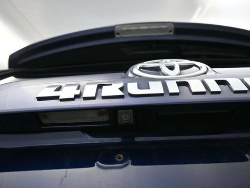 Used 2019 Toyota 4Runner SR5 Premium AWD/4WD image 27