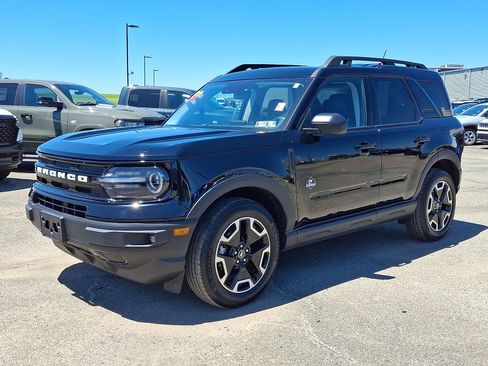Used 2023 Ford Bronco Sport Outer Banks AWD/4WD image 3