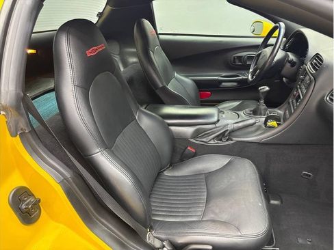 Used 2002 Chevrolet Corvette Z06 w/ Memory Pkg RWD image 17