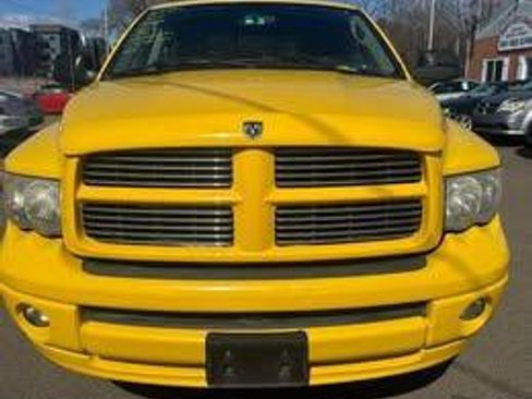 Used 2005 Dodge Ram 2500 Truck SLT AWD/4WD image 2