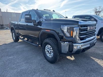 Used 2025 GMC Sierra 2500 SLE w/ SLE Value Package;