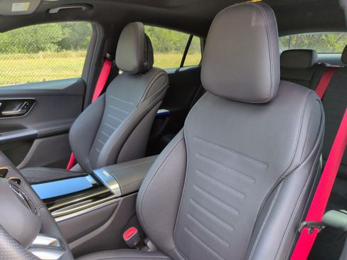 Used 2025 Mercedes-Benz GLC 43 AMG 4MATIC Coupe image 29