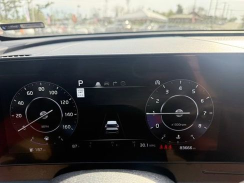 Used 2023 Kia Sportage SX image 12