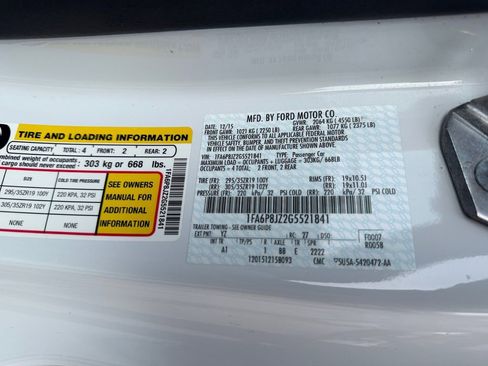 Used 2016 Ford Mustang Shelby GT350 w/ Track Package image 37