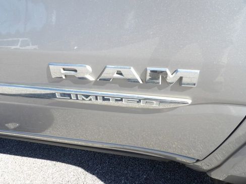 Used 2019 RAM 1500 Limited image 10