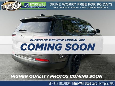 Used 2023 Jeep Grand Cherokee L Limited w/ Black Appearance Package image 3