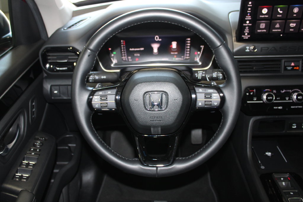 Certified 2026 Honda Passport RTL image 11