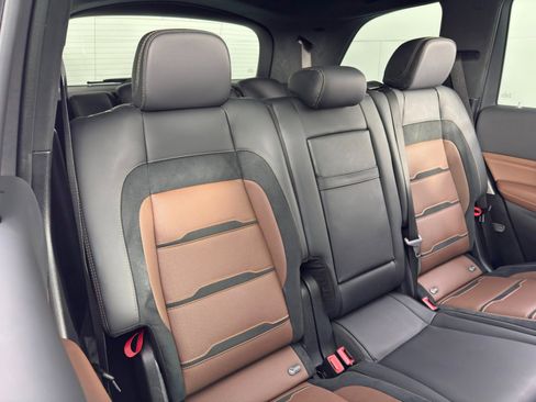 Used 2024 Mercedes-Benz GLS 63 AMG AMG GLS 63 image 51