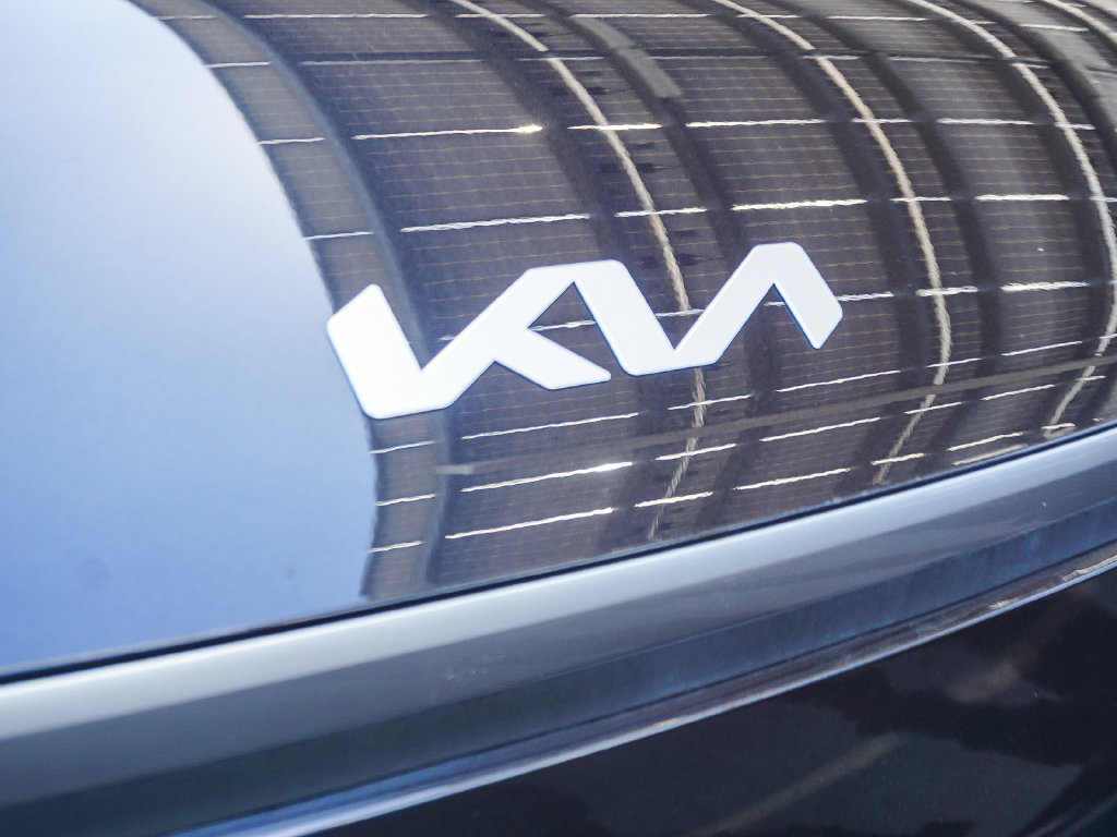 Certified 2024 Kia EV9 Wind AWD/4WD image 12