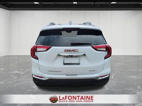 Certified 2024 GMC Terrain SLT AWD/4WD image 7