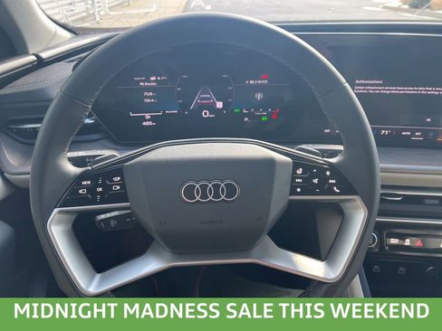Used 2025 Audi Q5 2.0T Premium Plus w/ Premium Plus image 46