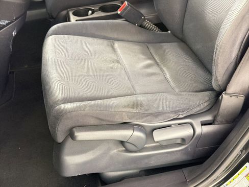 Used 2010 Honda CR-V LX image 14