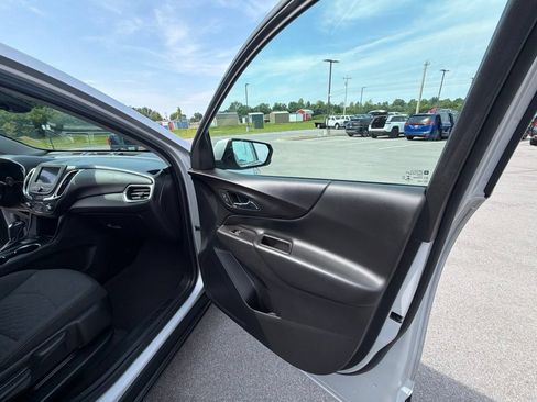 Used 2021 Chevrolet Equinox LT AWD/4WD image 26