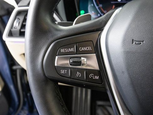 Used 2023 BMW 430i Coupe w/ Premium Package image 17