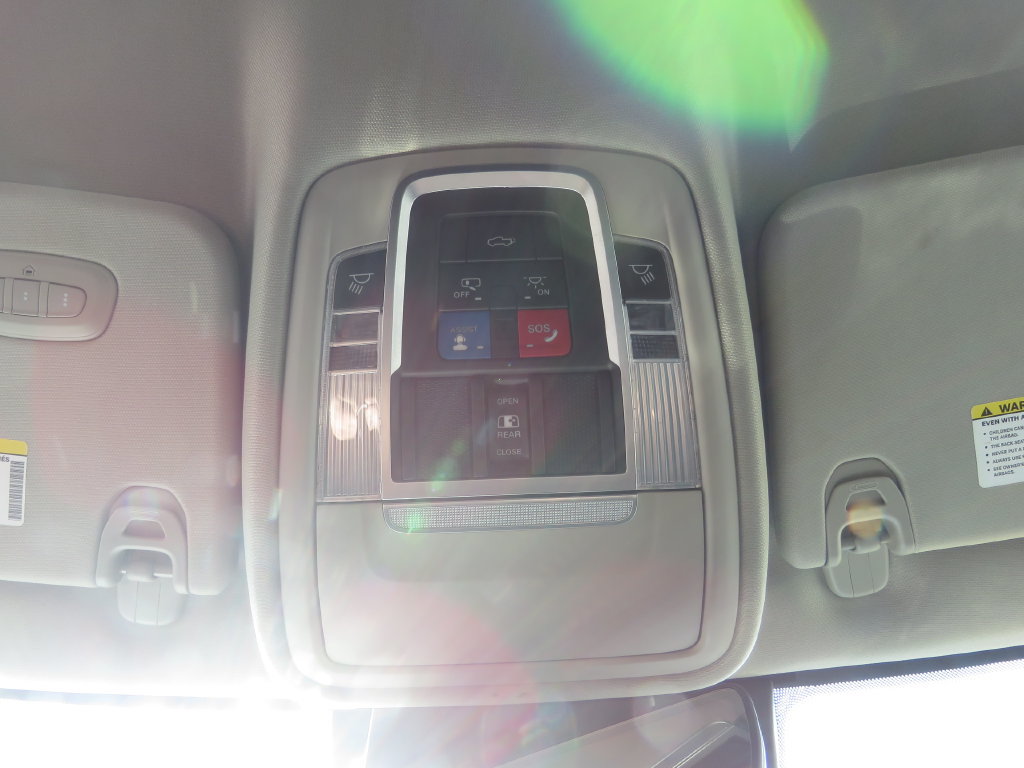 Used 2022 RAM 1500 Laramie AWD/4WD image 26