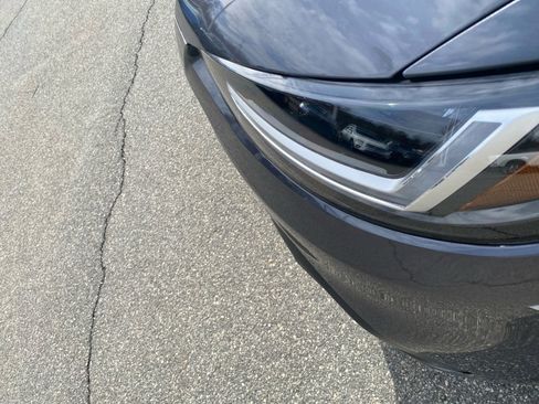 Certified 2025 Honda HR-V LX image 30