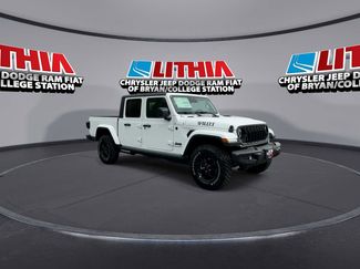 New 2026 Jeep Gladiator Sport video 2