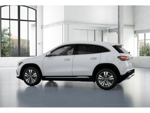 Used 2026 Mercedes-Benz GLA 250 4MATIC image 33