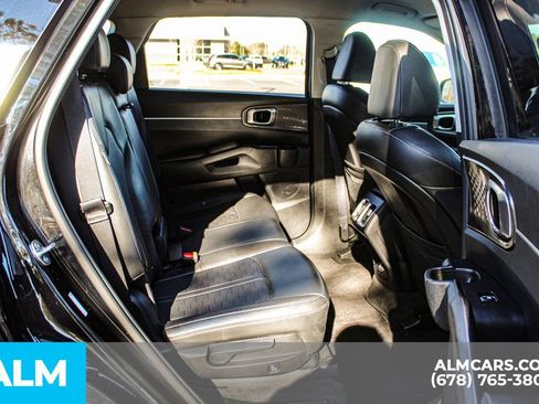 Used 2024 Kia Sorento S image 22